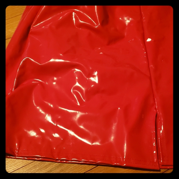 Skirt - Picture 1 of 1